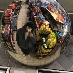 Meet your Posher, Nguyen